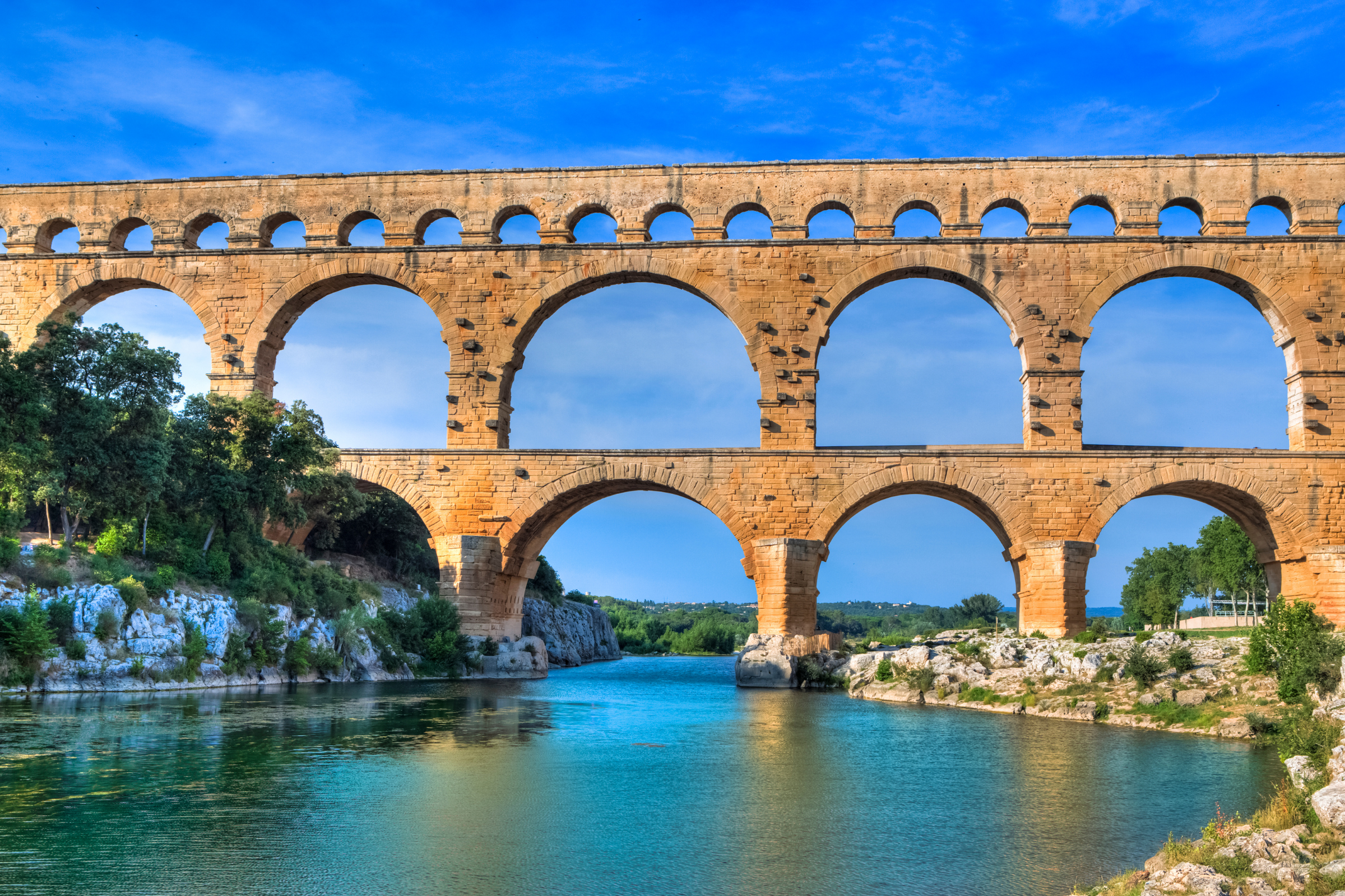 175 pont-l'évêque.webp